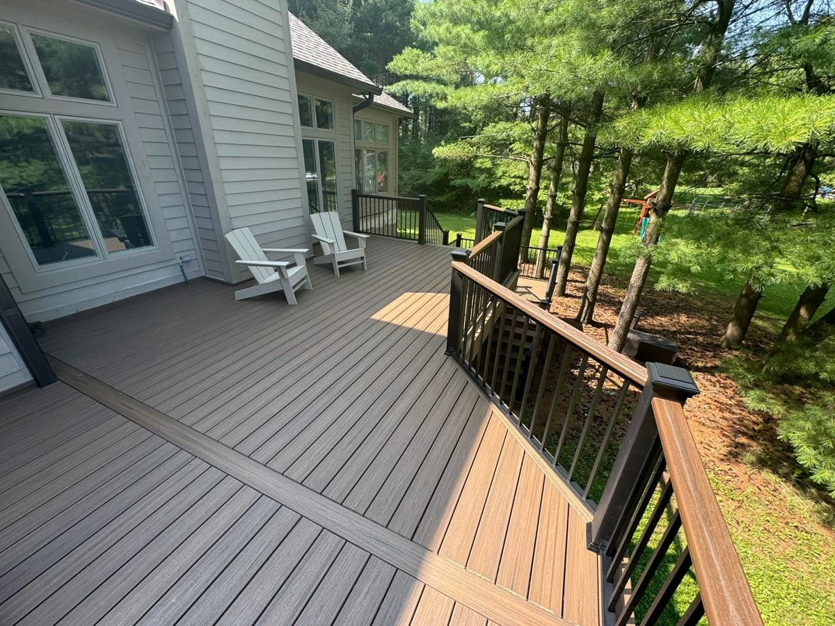 Two-tone composite deck with seating area